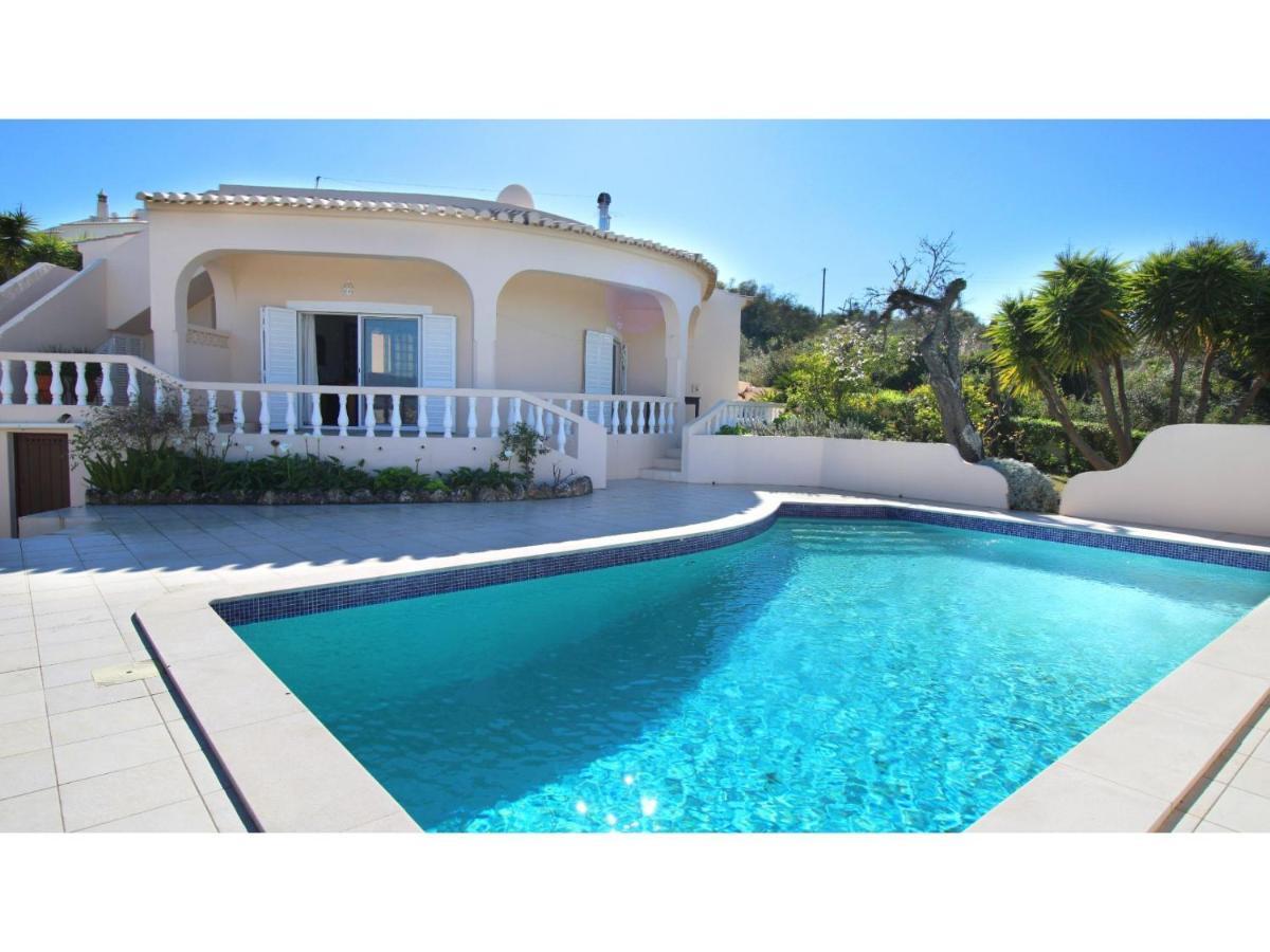 Modern In With Private Swimming Pool Villa Lagos