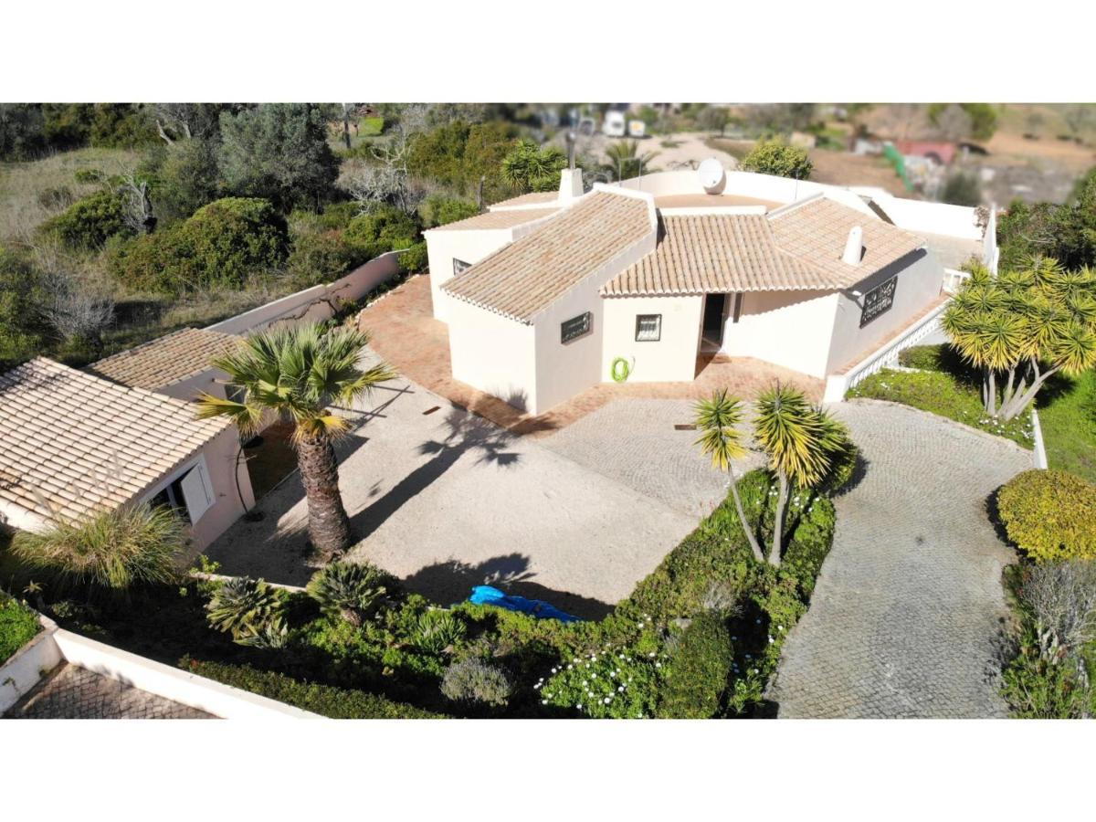 Modern In With Private Swimming Pool * Lagos